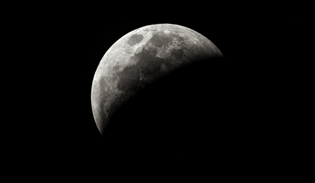 El último eclipse de Luna se produce el mismo día del 50° aniversario del la misión Apolo 11. Foto: AFP