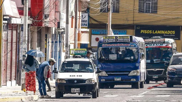 debate. Transporte público divide a autoridades de Arequipa. Municipio propone el retorno, mientras que Salud lo contrario.