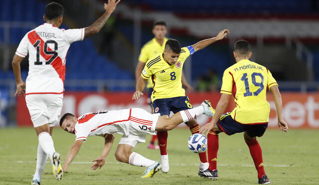 La Blanquirroja debutó ante la Canarinha en el Sudamericano sub-20. Foto: EFE