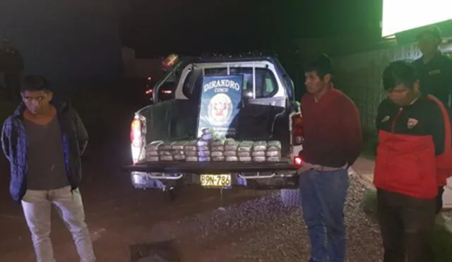 Cusco: Capturan a 3 narcos que transportaban cargamento de cocaína en neumáticos