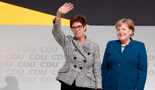 Partido de Merkel cambia de presidencia: Kramp-Karrebauer sucede a la canciller alemana
