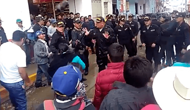Cajamarca: ronderos se enfrentan a policías en pleno centro de Chota [VIDEO]
