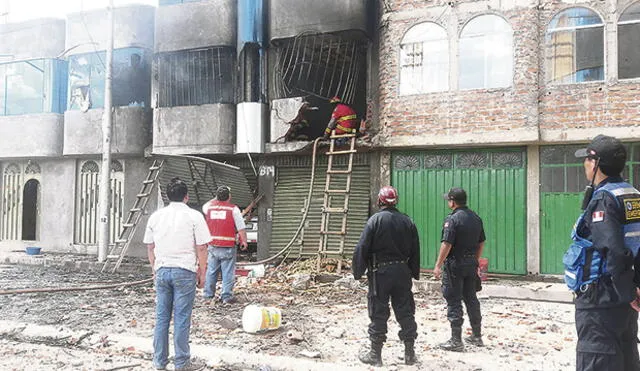 Tres muertes en Juliaca por la explosión de almacén de pirotécnicos 