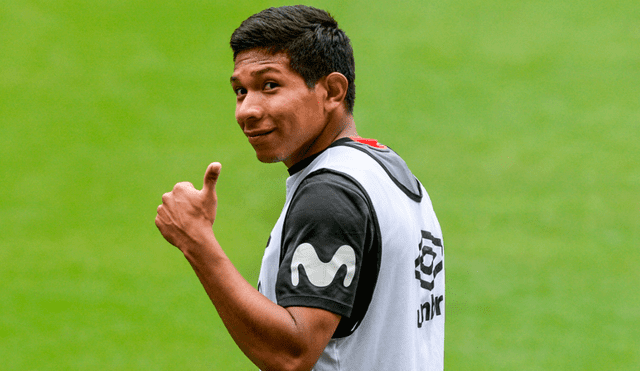 Edison Flores seguiría los pasos de Carrillo y Ramos y jugaría en Arabia