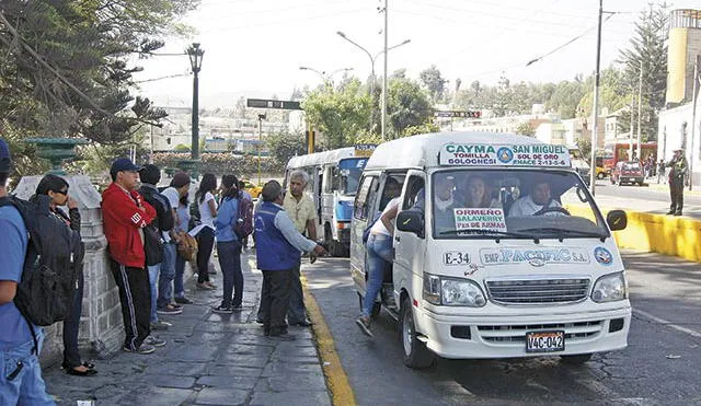 Cuarentena: Prohíben que combis pequeñas brinden servicio transporte público en Arequipa 