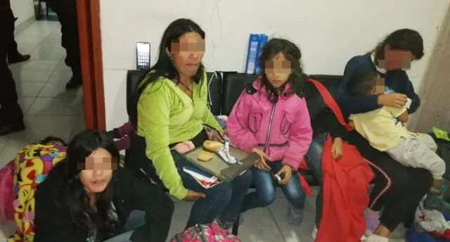 Tacna: Familias de venezolanos se arriesgan y cruzan a pie la frontera hacia Chile