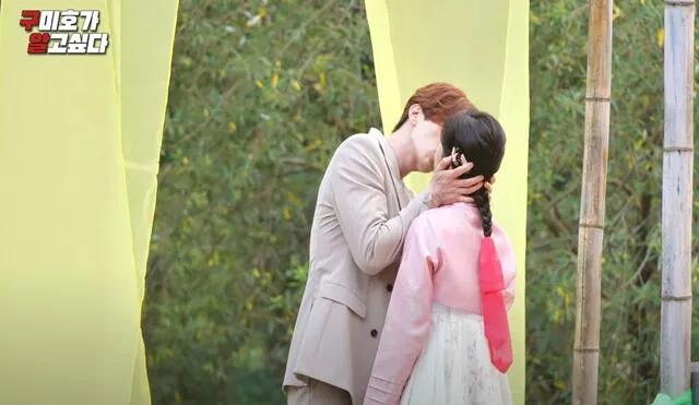 Desliza para ver más imágenes de la escena del beso entre Lee Dong Wook y Jo Bo Ah en Tale of the nine tailed. Foto:  
KINGKONG by STARSHIP