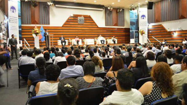 Congreso Encinas: La educación peruana rumbo al Bicentenario