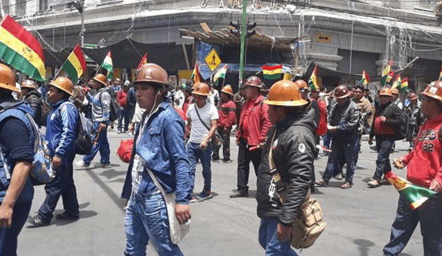 Los mineros llegaron el departamento de Oruro hasta La Paz.