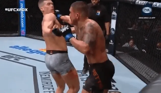 UFC: Extraordinario 'Superman Punch' de Anthony Pettis para derrotar a Thompson [VIDEO]