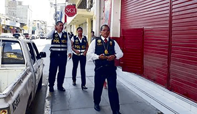 “Topos” asaltan tiendas Carsa y se llevan más de 100 mil soles  