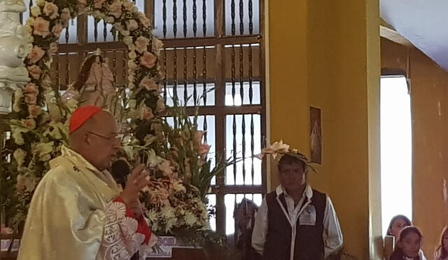 Huancayo: Cardenal Barreto recibió llave de honor de Sapallanga