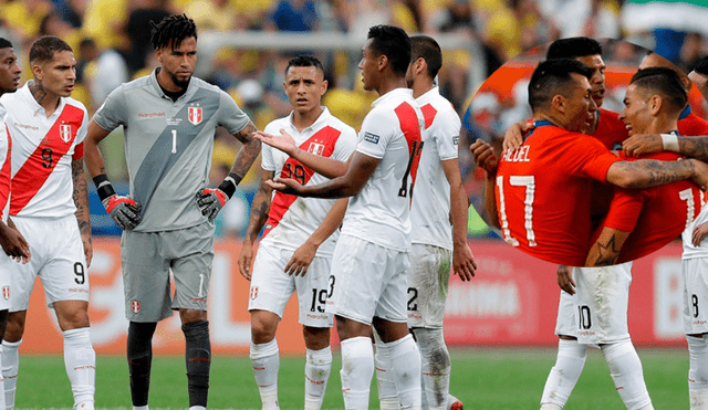 Integrante de Chile apoya a la Selección peruana en la final de la Copa América 2019.