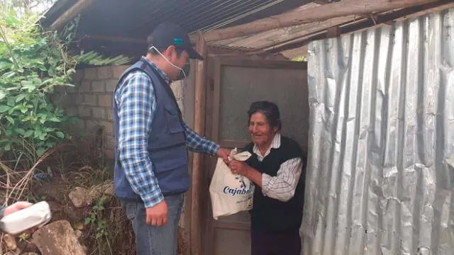 Coronavirus: entregan ayuda a adultos mayores en Cajabamba 