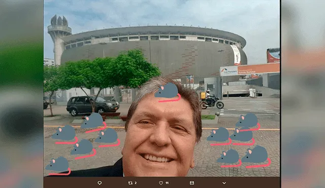 Vía Twitter: Alan García es víctima de memes por su 'selfie' frente al Estadio Nacional [FOTOS]