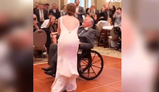 Los invitados de la fiesta no pudieron contener las lágrimas al ver la emotiva coreografía que realizó la joven recién casada junto a su papá
