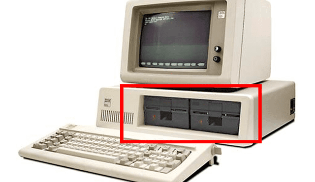 Las primeras computadoras personales solían solo tener lectoras de disquetes y no discos duros.