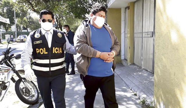 Policía es acusado de pedir coima a chofer en Arequipa.
