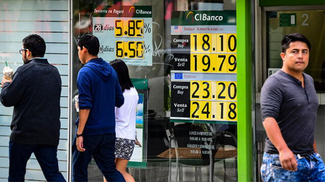 Dólar en México hoy, martes 22 de octubre de 2019. Foto: AFP