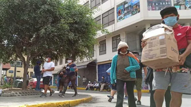 Comerciantes incumplen aislamiento social obligatorio. Créditos: URPI-GLR