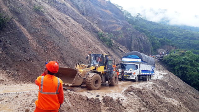 Carretera del Vraem-Ayacucho dañada por recientes derrumbes