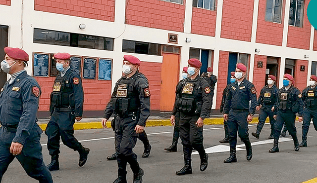 Ceremonia. Los 28 efectivos del Escuadrón de Emergencia del Callao fueron reconocidos por su valor y sacrificio.