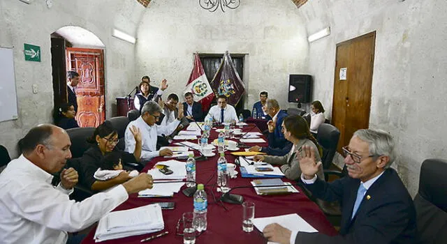 Gobierno Regional de Arequipa entregó proyecto de presupuesto a destiempo al Consejo
