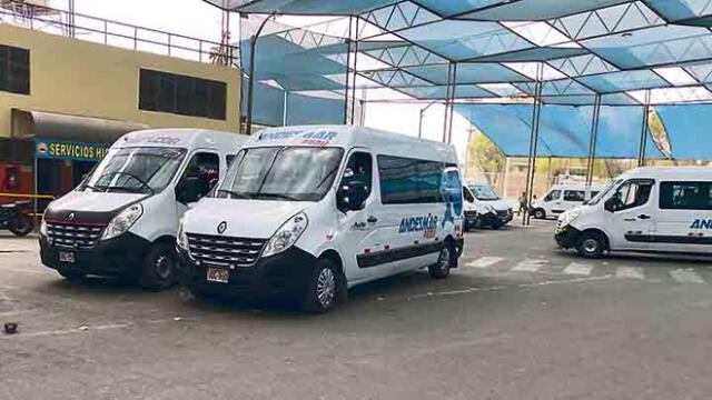 Salida de minivanes afectará a más de 10 mil viajeros en Arequipa