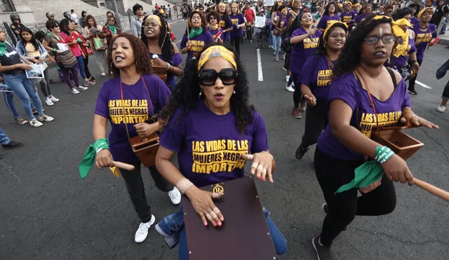 Mujeres se movilizan en marcha "Juntas contra todas las violencias". Foto: Michael Ramón