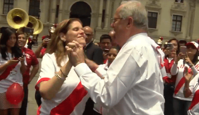 Facebook: Pedro Pablo Kuczynski y Mercedes Aráoz dedicaron baile a la selección [VIDEO]