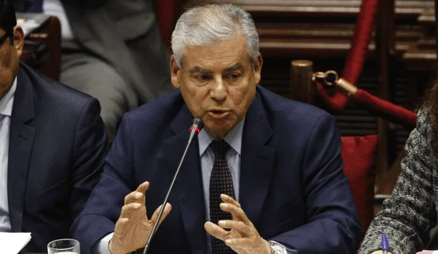 César Villanueva: "Hinostroza ha burlado a la Policía y los sistemas de control"