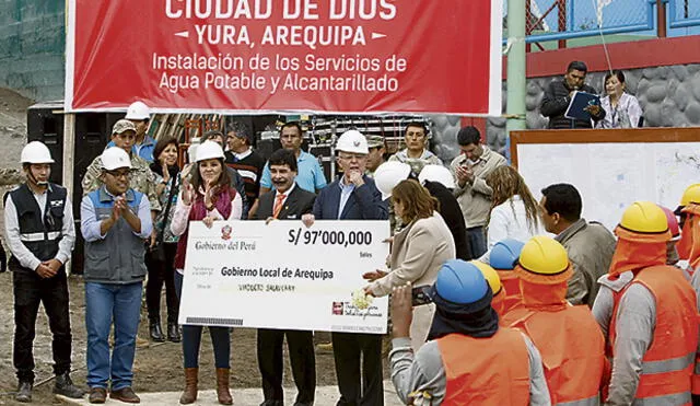 Presidente entregó 173 millones para obras viales en Arequipa 