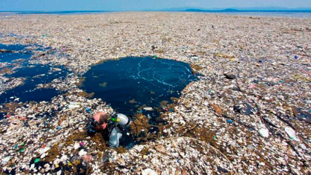 La isla de basura en el océano Pacífico es más grande que todo el Perú