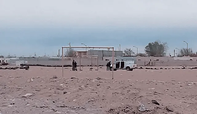 Lo matan y lo cuelgan en una portería de fútbol de Ciudad de Juárez [FOTOS]