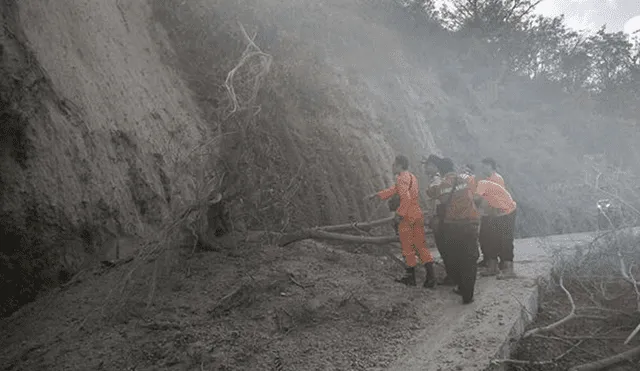 Terremoto en Indonesia: más de 500 senderistas atrapados en monte Rinjani 