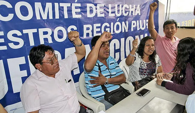 Docentes de Piura desconocen acuerdo firmado por SIMA y seguirán en huelga