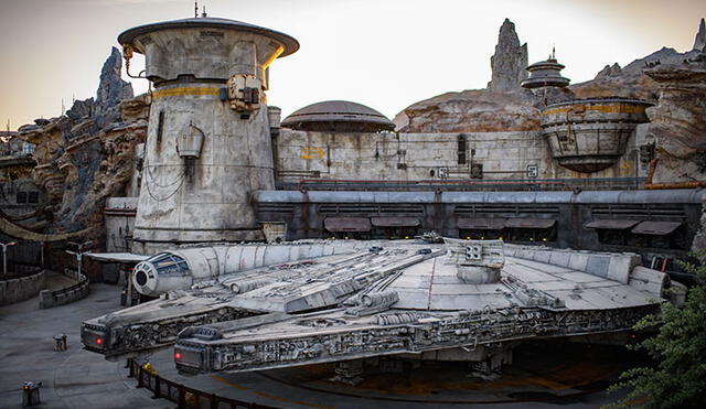 El Star Wars: Galaxy's Edge, la tierra dentro del parque Disneyland de California, será una de las atracciones suspendidas. Foto: Europa Press