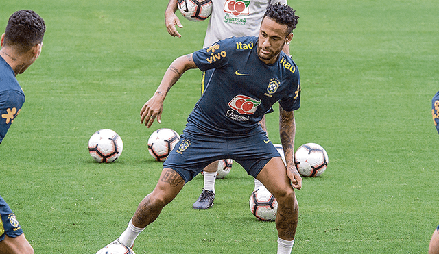 Crack. Con una asistencia y un gol, Neymar destacó como uno de los hombres más importantes en el esquema de Tite.