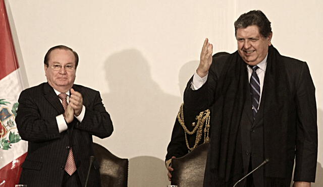 Luis Nava Guibert como ministro de la Producción al final del segundo Gobierno de Alan García Pérez. Foto: La República.