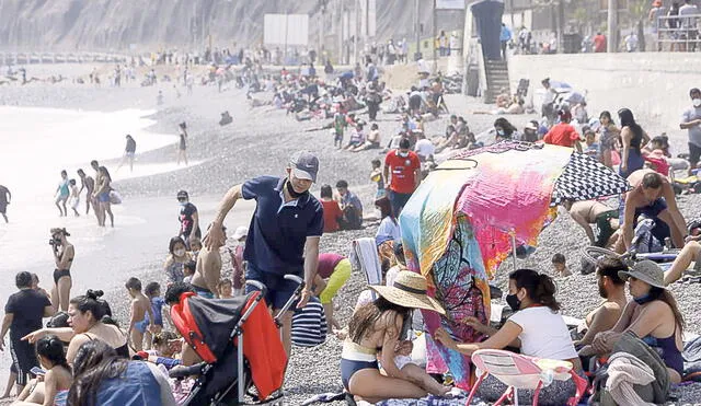 Control. Playas de algunos distritos tendrán aforos limitados y otras no permitirán visitantes. Foto: Marco Cotrina/La República