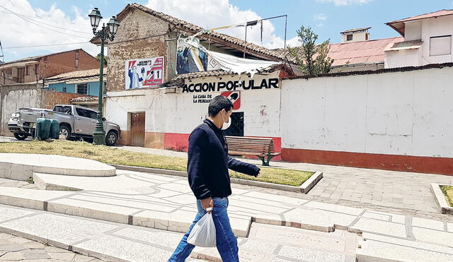 División. Local partidario de Acción Popular, en Cusco. Hay dos facciones. Se busca conciliar posiciones de cara a los comicios.