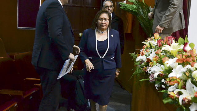 Ministerio de la Mujer creará oficina para atender víctimas en Arequipa