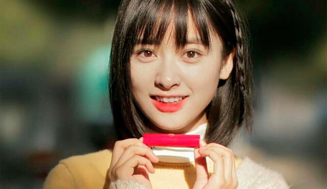 Shen Yue, es una actriz china​ mejor conocida por haber interpretado a Chen Xiaoxi en A Love So Beautiful y a Dong Shancai en la serie Meteor Garden.