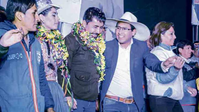 Presidente del Consejo Regional de Arequipa propone investigar a asesores de gobernador