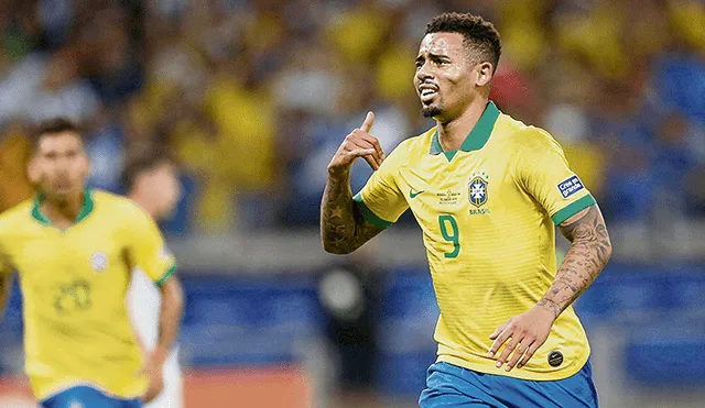 ¿Aló, goleador? Gabriel Jesús festeja el 1-0. Fue el más desequilibrante de Brasil.
