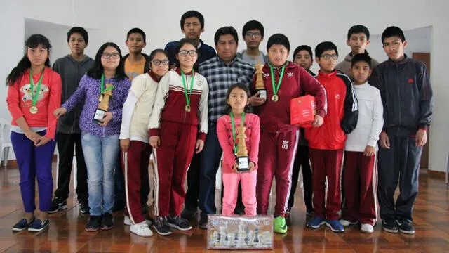 Colegio de San Juan de Miraflores cuna de ajedrecistas