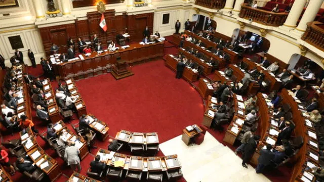 Pleno aprueba ley que impide a condenados por terrorismo y corrupción candidatear