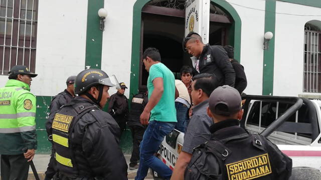 Detienen a ciudadanos por no acatar emergencia en La Libertad