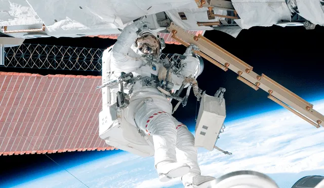 NASA: los viajes largos al espacio podría dañar el estómago de los astronautas 