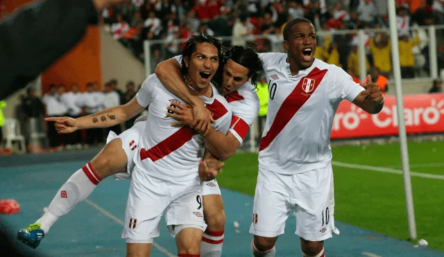 Selección peruana: Claudio Pizarro confesó que Guerrero y Farfán no le agradecieron por abrir la puerta de Europa.